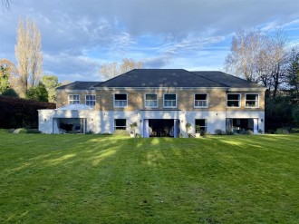 Yew Tree Close, Prestbury