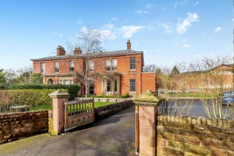 Stunning Period Apartment on Congleton Road, Alderley Edge