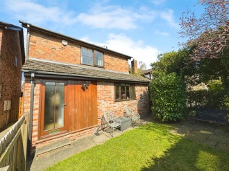 South Bank Close, Alderley Edge