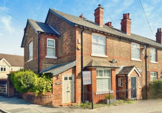 Knutsford Road, Alderley Edge