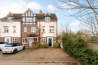 Arderne Place, Alderley Edge
