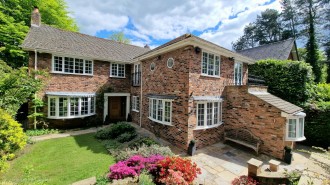 Wilmslow Park South, Wilmslow