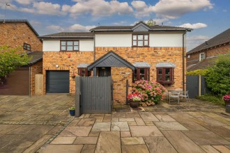South Bank Close, Alderley Edge