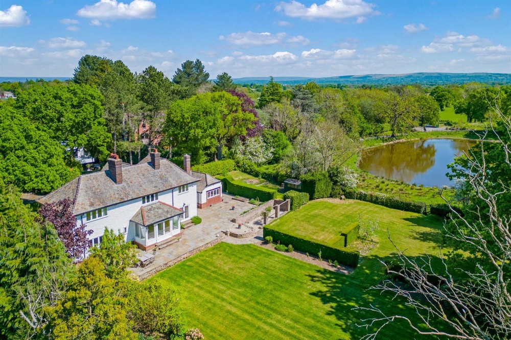 Weston Road, Wilmslow, SK9